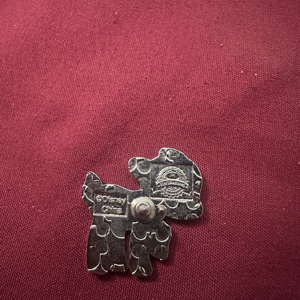 Baby Bambi Disney pin - Picture 2 of 2